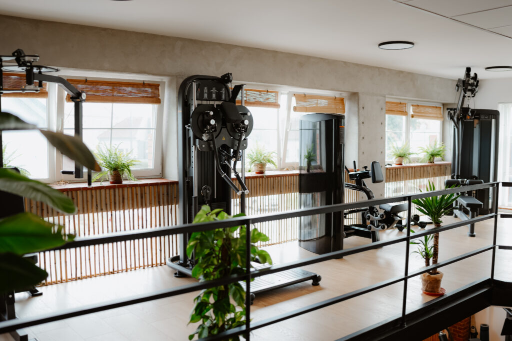 Presvetlené priestory fitness centra pre ženy v Trnave